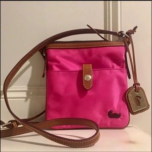 Dooney & Bourke Crossbody Purse 👛